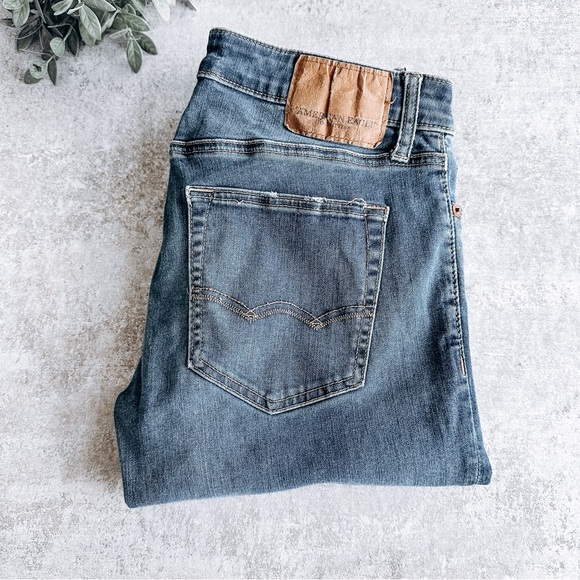American Eagle Outfitters Other - American Eagle Medium Wash Extreme Flex Slim Straight Size 29x30